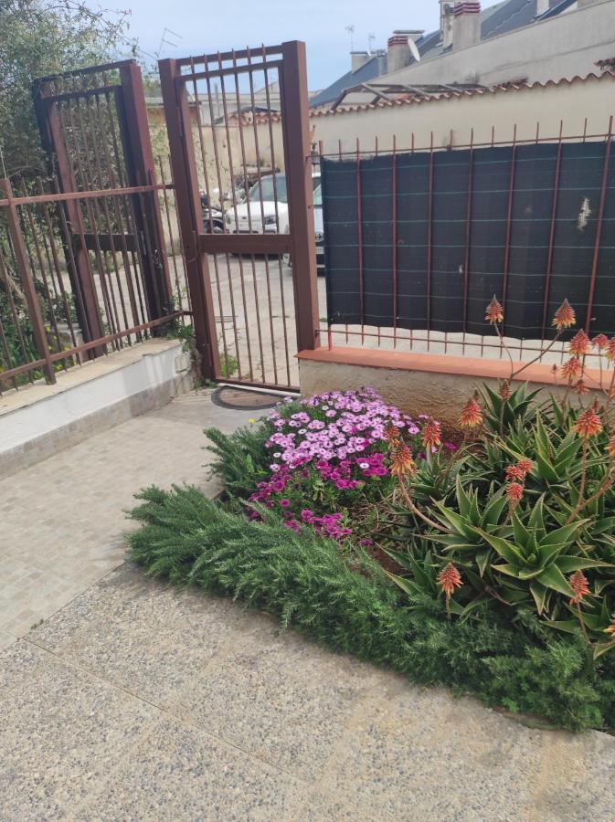 Antigone Holiday House Villa Mondello Bagian luar foto