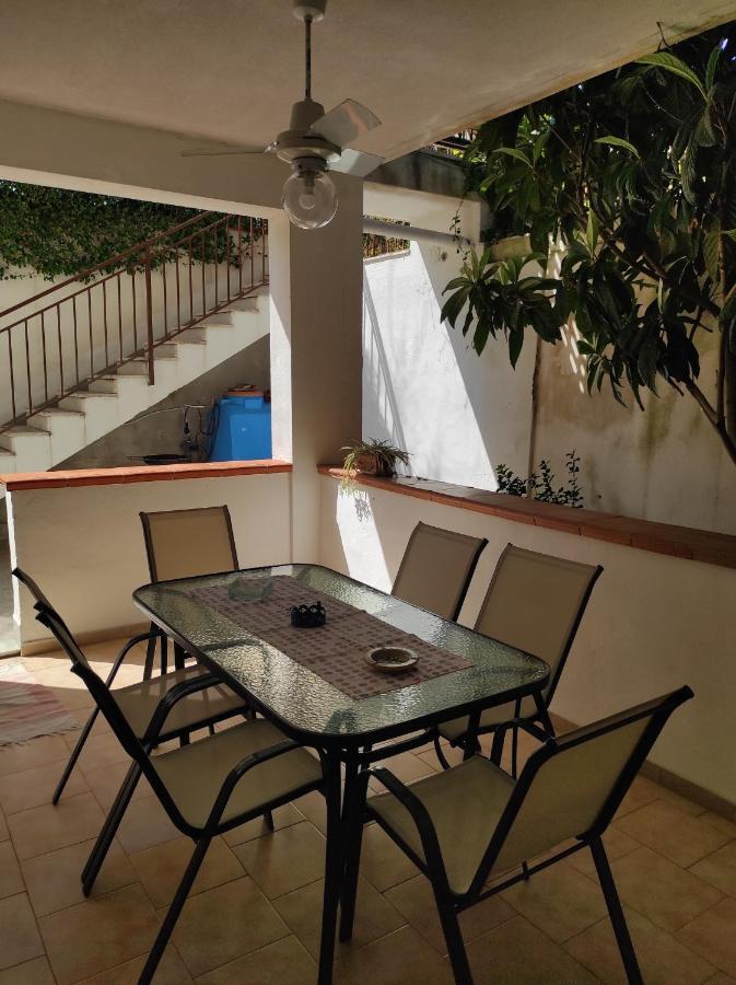 Antigone Holiday House Villa Mondello Bagian luar foto
