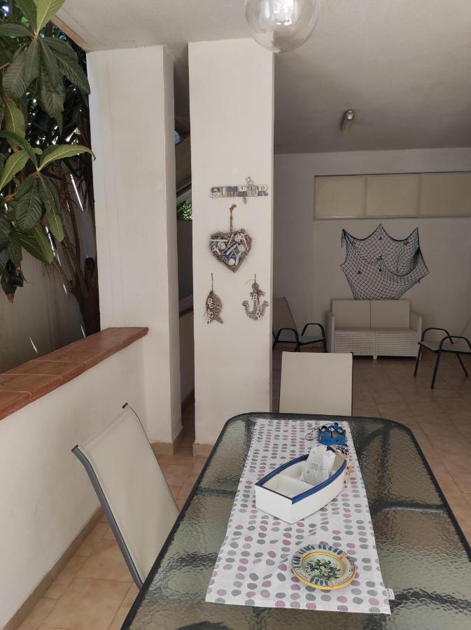 Antigone Holiday House Villa Mondello Bagian luar foto